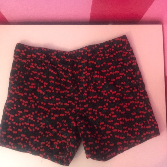 Old Navy Other - Cheery shorts